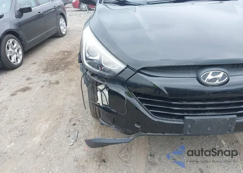 2015 Hyundai Tucson Gls z USA, uszkodzony, nr VIN KM8JTCAF3FU051327